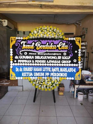 Papan Bunga di Teluk Naga
